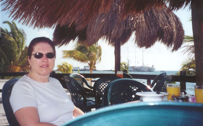 breakfast.jpg (66794 bytes)